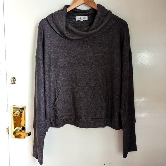 🆕 Pink Rose Sweater Charcoal Gray Cowl Neck XL Thumb Holes Long Sleeves - Picture 8 of 15